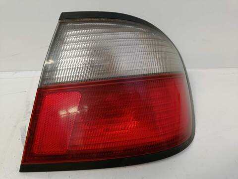 Piloto Trasero Derecho Nissan Primera 2.0 TD CAT BERLINA 90CV 66KW