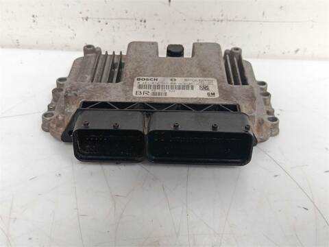 Centralita Motor ECU Opel Zafira Z19DT