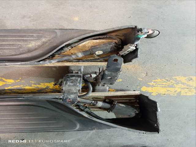 Foto 4ª: Estriberas Lexus LX 4.7 G 470 V8 (2002)