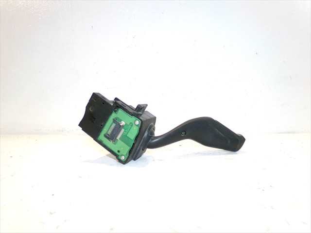 Foto 2ª: Mando Multifuncion Ford Focus 1.6 TDCI 2011-2014 [T3DB] (2011)