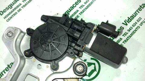 Foto 3ª: Elevalunas Eléctrico Delantero Izquierdo Alfa Romeo 166 2.4 JTD CAT 175CV 129KW [841G000] (2004)