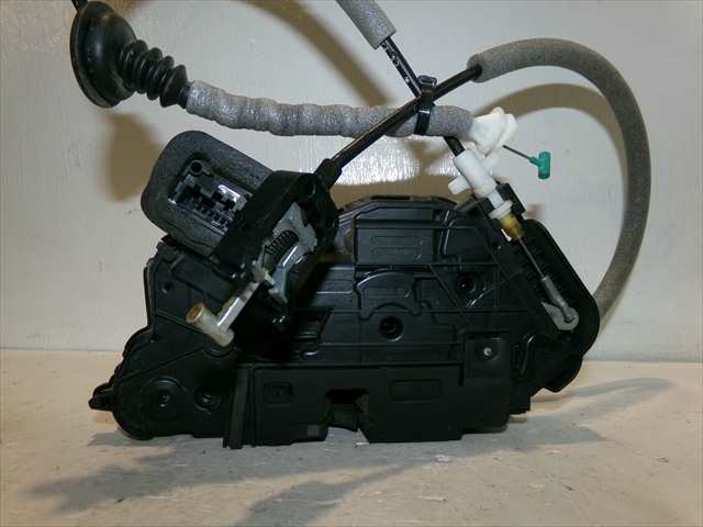 Foto 2ª: Cerradura Puerta Delantera Izquierda Seat Toledo 1.6 TDI 2013-2017 [CXM] (2017)