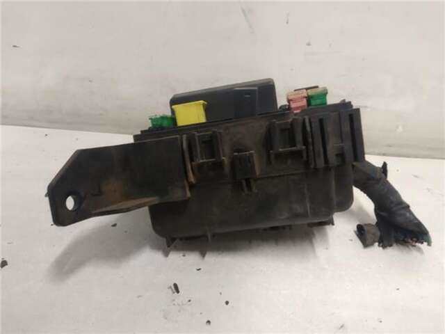 Foto 2ª: Caja Reles Fusibles Mitsubishi Grandis 2.0 DI-D INFORM [2.0 LTR. - 100 KW DI-D CAT] [BSY]