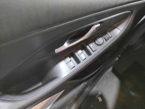 Botonera Elevalunas Hyundai i30 G4LK