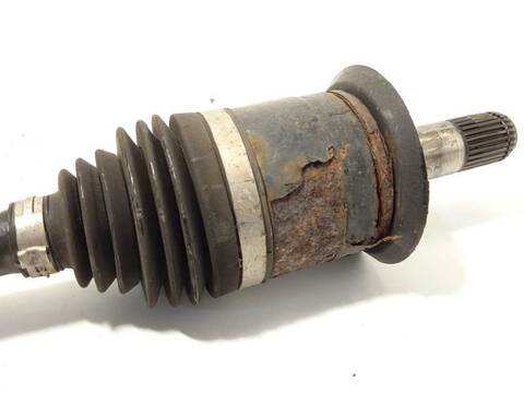 Foto 3ª: Transmision Trasera Izquierda Bmw Serie 1 114 1.5 12V TD 116CV 85KW [B37D15A] (2015)