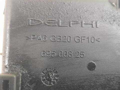 Foto 2ª: Caja Reles Fusibles Iveco Daily 3.0 DIESEL 146CV [D/ F1CE0481FA] (2006)