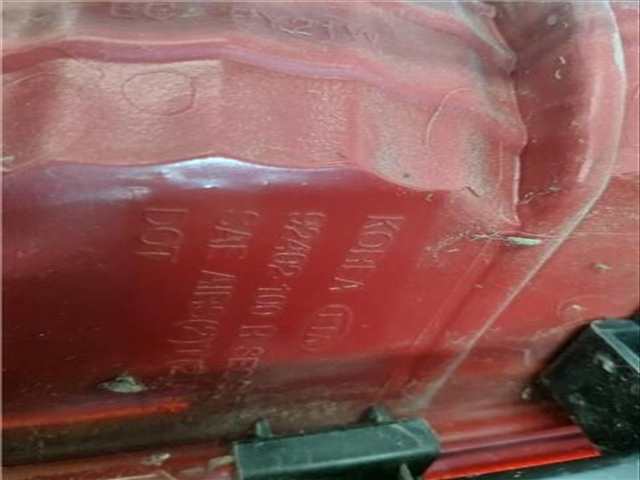 Foto 3ª: Piloto Trasero Derecho Kia Carens 2.0 CRDI 140 140CV 103KW [D4EA] (2009)