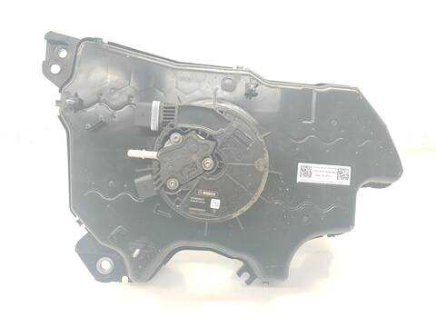 Foto 3ª: Deposito AdBlue Volkswagen Touran ADVANCE BMT (2015)