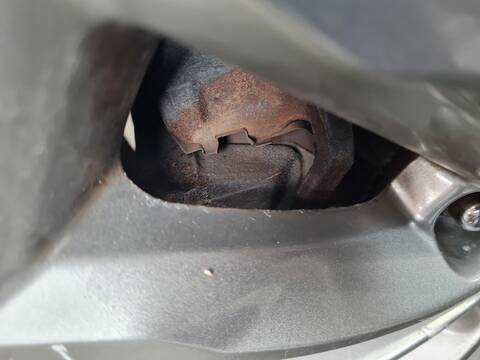 Foto 1ª: Pinza Freno Delantera Izquierdo Hyundai i40 136CV [D4FD] (2016)