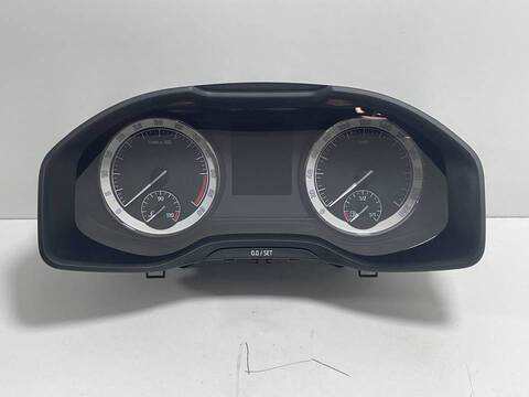 Foto 3ª: Cuadro de Instrumentos Skoda Karoq VERSION INDEFINIDA (2017)