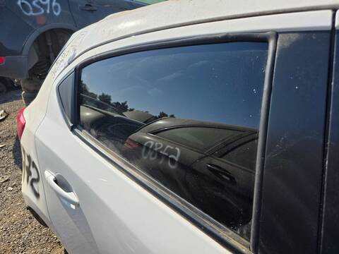 Luna Trasera Derecha Mazda 2 ZENITH 116CV 85KW