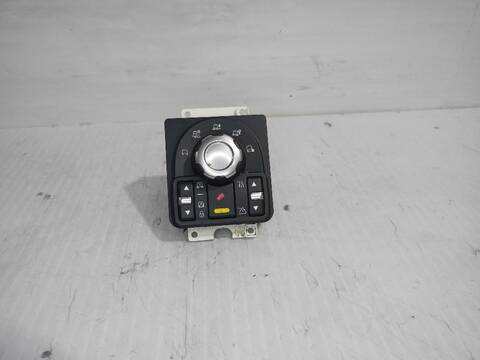 Mando Multifuncion Land Rover Discovery TDV6 HSE AUT. 245CV