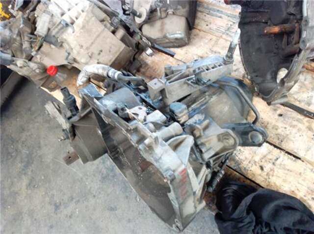 Foto 2ª: Caja Cambios Renault Clio 1.2 ALIZE [1.2 LTR. - 55 KW] [D4F 702]