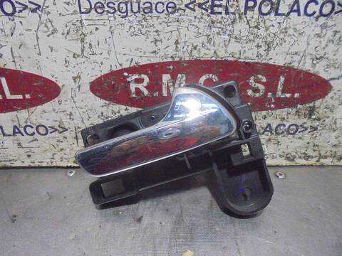 Maneta Interior Trasera Derecha Fiat Freemont BASIS 140CV 103KW