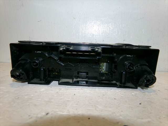 Foto 2ª: Mando Calefacción A. A. Seat Toledo 1.6 TDI 2013-2017 [CXM] (2017)