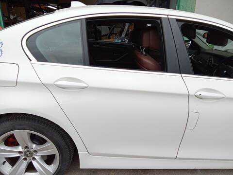 Puerta Trasera Derecha Bmw Serie 5 520 2.0 D F10)