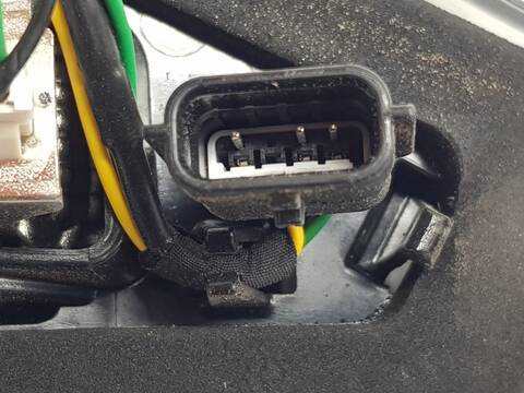 Foto 3ª: Piloto Trasero Izquierdo Renault Arkana TECHNO