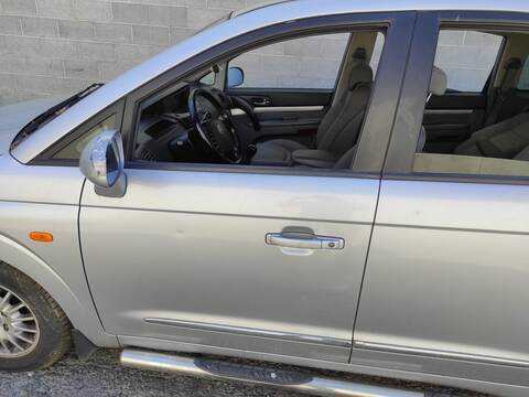 Puerta Delantera Izquierda Ssangyong Rodius D27DT