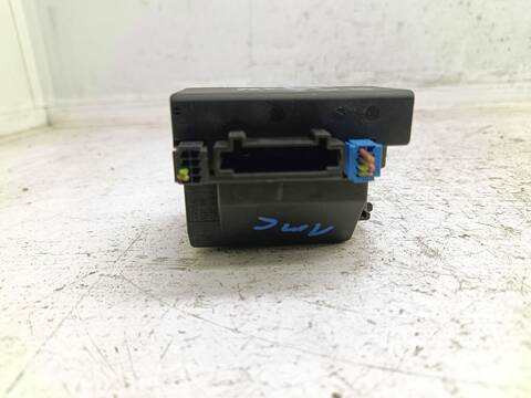 Foto 2ª: Motor de Arranque Mercedes Clase C 160 200 COMPRESSOR 203.042) BERLINA 163CV 120KW [M271940] (2002)