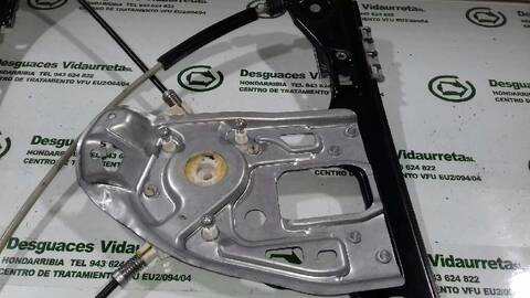 Foto 2ª: Elevalunas Eléctrico Delantero Izquierdo Mercedes Clase C 160 1.8 CAT BERLINA 143CV 105KW [271946] (2003)