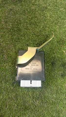 Caja Reles Fusibles Lexus LX 4.7 G 470 V8