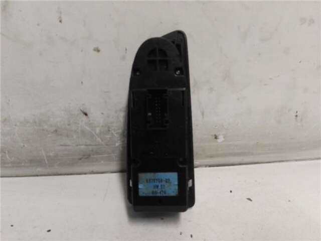 Foto 3ª: Botonera Elevalunas Bmw Serie 1 114 2.0 16V D (122 CV) [204D4]