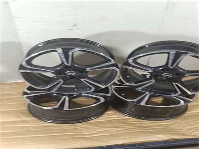 Foto 2ª: Juego LLantas Opel Corsa 1.2 EDITION [1.2 LTR. - 55 KW] [EB2FAD / EU63]