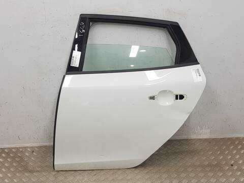 Puerta Trasera Izquierda Volvo V40 MOMENTUM