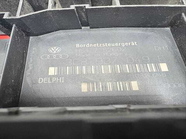 Foto 2ª: Caja Reles Fusibles Volkswagen Tiguan VERSION INDEFINIDA