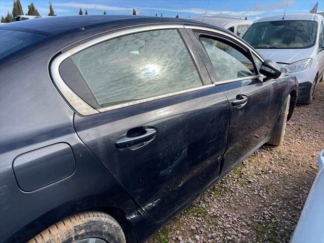 Foto 3ª: Puerta Trasera Derecha Peugeot 508 2.0 HDI 140 [RH01] (2012)
