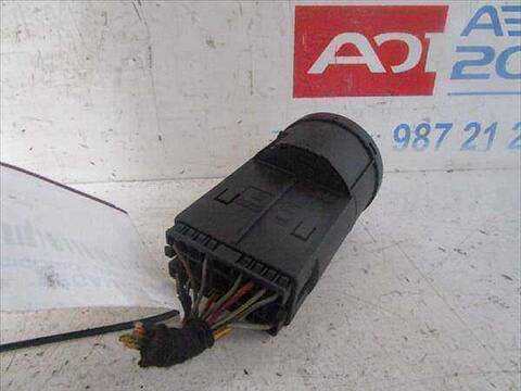 Foto 2ª: Mando Multifuncion Volkswagen Golf 1.9 TDI BERLINA 90CV 66KW [ALH] (1999)