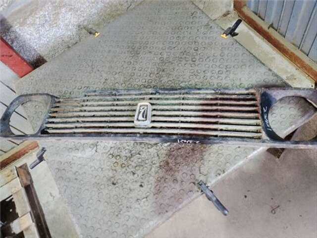 Rejilla Delantera Lada Niva 1.6 5000 [1.6 LTR. - 56 KW]