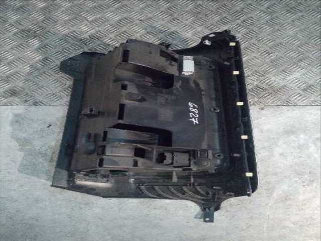 Foto 3ª: Guantera Volkswagen Golf ADVANCE 105CV 77KW [CAY] (2010)