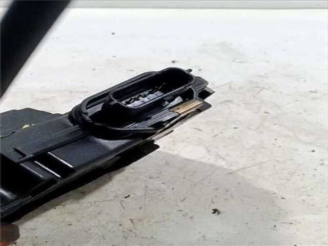 Foto 3ª: Cerradura Puerta Delantera Derecha Renault Trafic 1.6 L1H1 2.7T [1.6 LTR. - 88 KW DCI DIESEL ENERGY] [R9M 450]