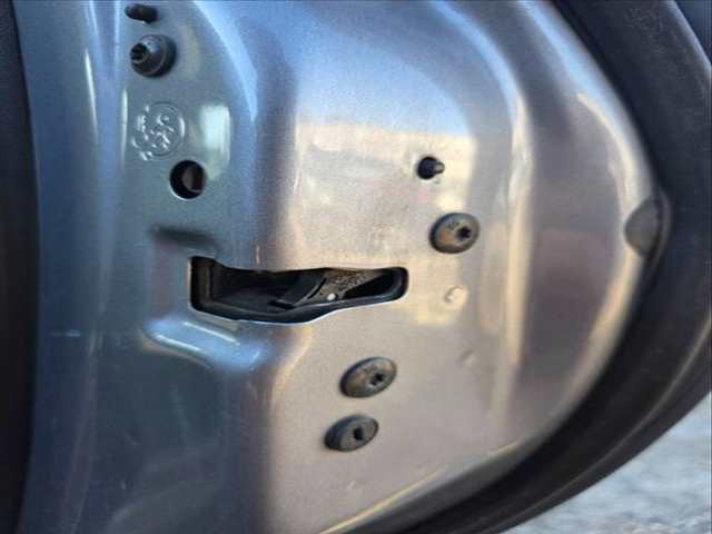 Cerradura Puerta Trasera Derecha Peugeot 2008 STYLE 82CV 60KW