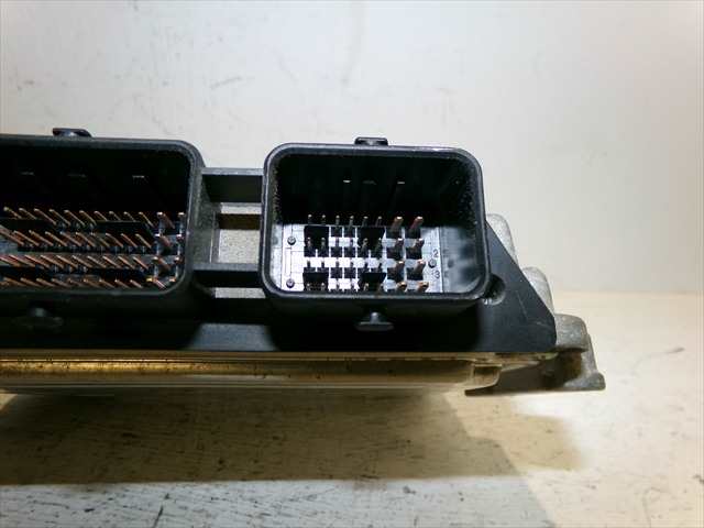 Foto 4ª: Centralita Motor ECU Citroen C4 1.6 HDI 2004-2010 [9HY] (2005)