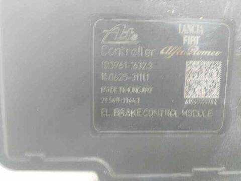 Foto 1ª: Abs Fiat Doblo FURGON SX MAXI XL 120CV 88KW [940C1000] (2016)