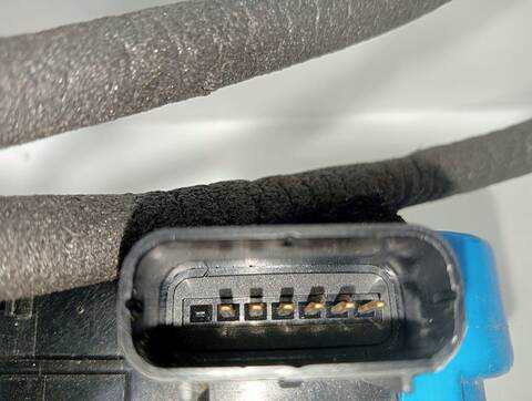 Foto 3ª: Cerradura Puerta Delantera Izquierda Hyundai Veloster 1.6 TGDI CAT 186CV (2011)