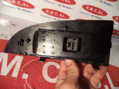 Foto 2ª: Botonera Elevalunas Seat Leon 1.9 TDI 105CV 77KW (2005)
