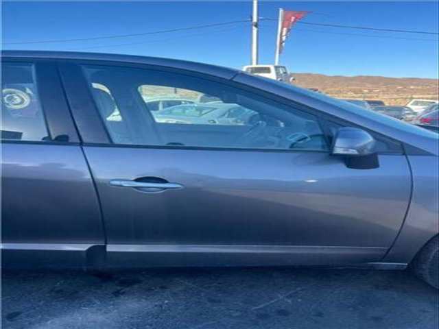 Foto 2ª: Puerta Delantera Derecha Renault Scenic 2.0 16V JZ0G JZ0P JZ1E JZ1P) 140CV 103KW [M4R 710,M4R 711,M4R 713] (2009)