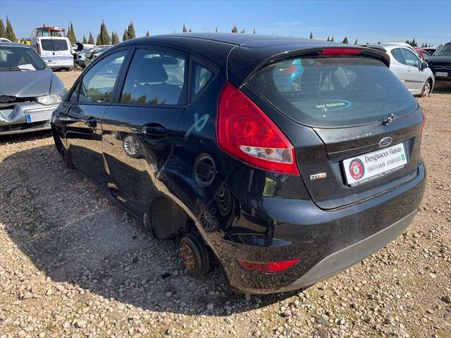 Foto 2ª: Portón Ford Fiesta 1.4 TDCI 70cv [F6JD] (2010)