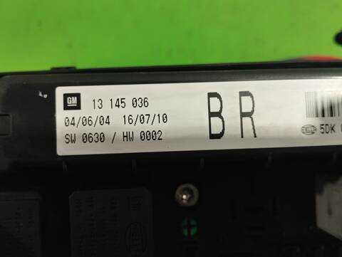 Foto 2ª: Caja Reles Fusibles Opel Astra ESSENTIA BERLINA 90CV 66KW [Z14XEP] (2004)