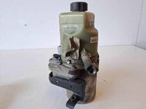 Foto 3ª: Bomba de Direccion Ford Focus TREND 1.6 TDCI CAT 90CV (2005)