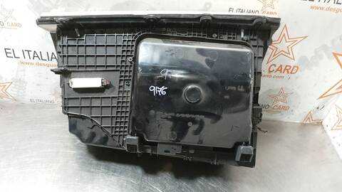 Foto 3ª: Guantera Bmw Serie 5 518 520 D 184CV 135KW [N47D20C] (2015)