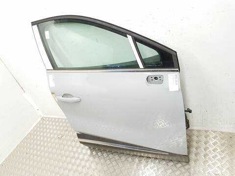 Foto 2ª: Puerta Delantera Derecha Renault Clio SIN DEFINIR