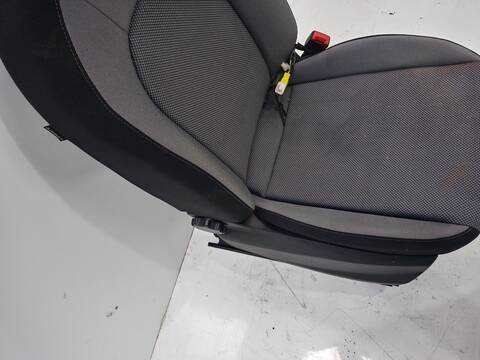 Foto 2ª: Asiento Delantero Derecho Seat Ibiza STYLE 95CV 70KW [DLAC] (2020)