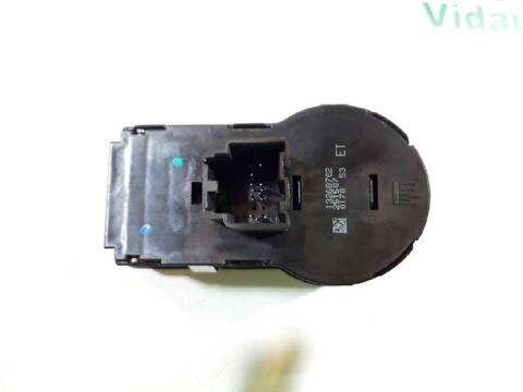 Foto 2ª: Mando Luces Opel Astra COSMO 160CV 118KW [A20DTH] (2010)