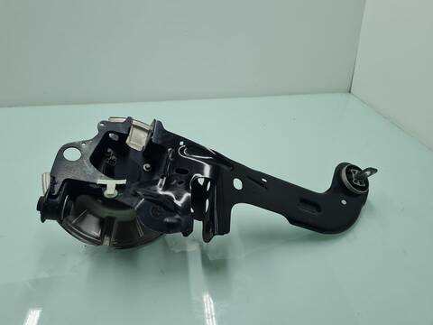 Foto 4ª: Mangueta Trasera Izquierda Ford Kuga HYBRID ST-LINE 150CV [YLDC] (2020)