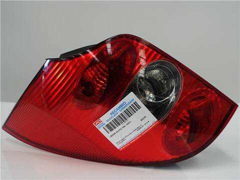 Piloto Trasero Izquierdo Renault Laguna 2.0 DCI KG1T) GRANDTOUR 150CV 110KW