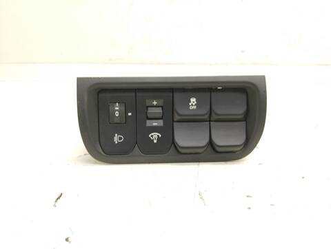 Foto 1ª: Mando Multifuncion Kia Rio BASIC 86CV 63KW [G4LA] (2015)